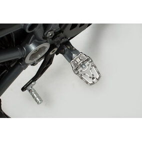 FOOTREST SW MOTECH EVO  36 POSITION SETTINGS (FRONT, BACK, DOWN, ANGLE) BMW F750GS, F850GS, 17-ON