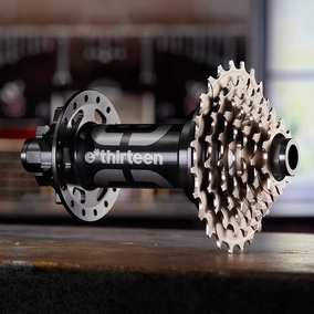 Race Alloy Rear Hub 32h 150/157x12mm 7sp