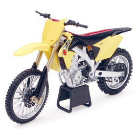 New Ray Suzuki RMZ450 1:12 Scale Model