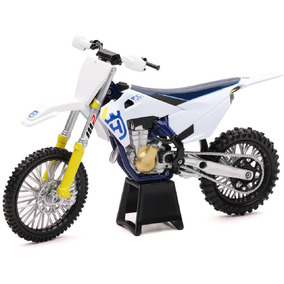 New Ray Husqvarna FC450 1:12 Scale Model