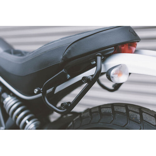 SIDE CARRIER SW MOTECH SLC SYS LEGEND/URBAN BAG DUCATI SCRAMBLER 15-20 SCRAMBLER SIXTY2 16-20{RIGHT)