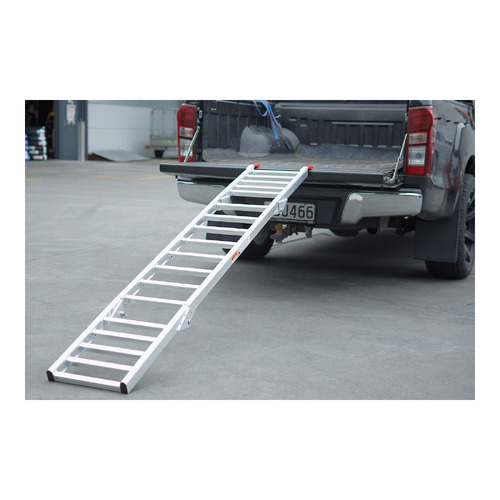 WHITES ALLOY TAILGATE RAMP FOLDING 222X35.cm 318kg rated
